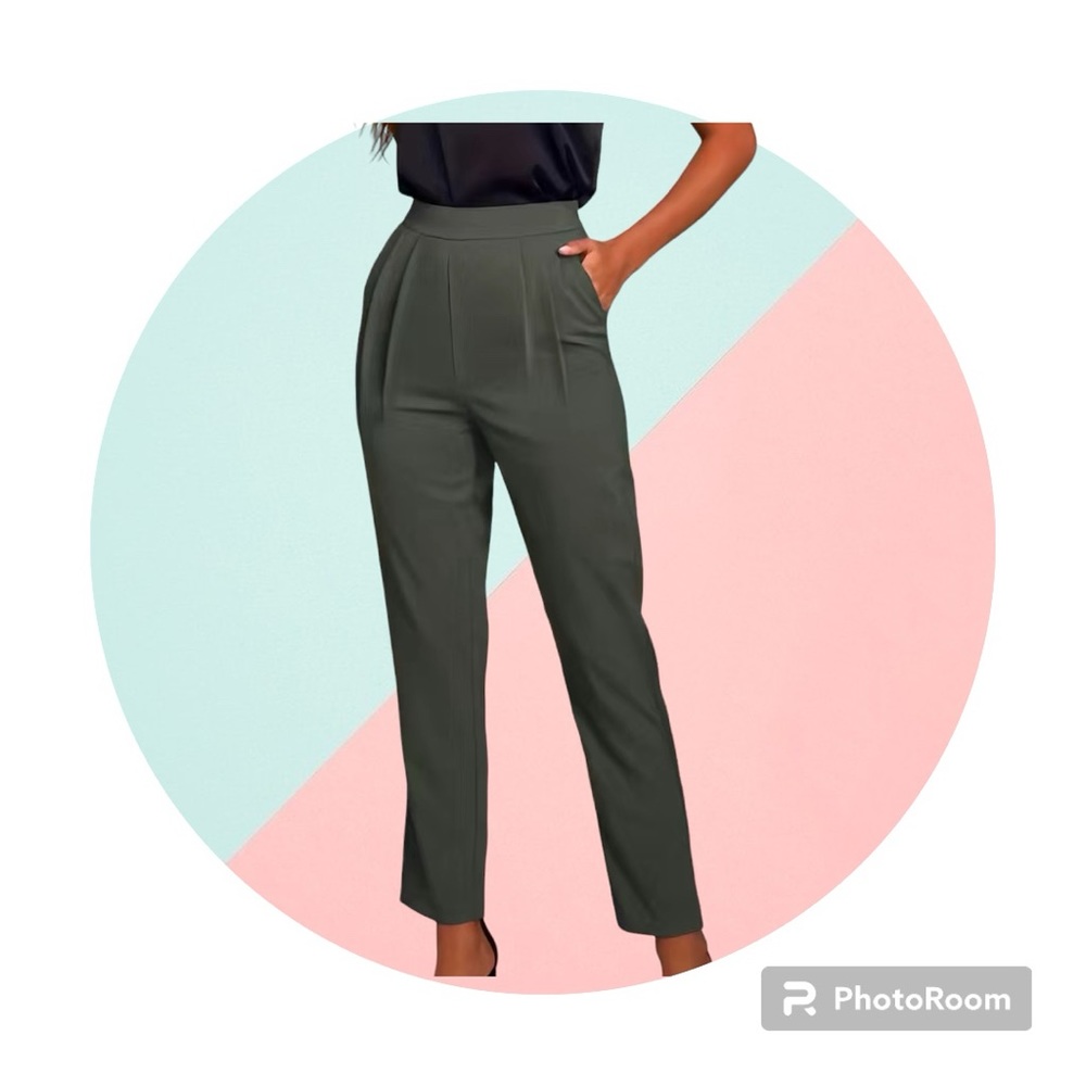 NEW Slant pocket tapered pants